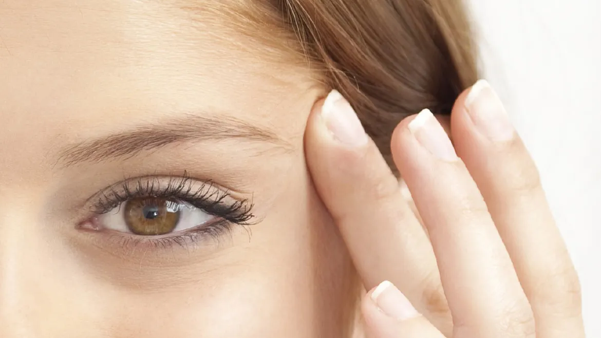 Suitable candidates for eyebrow lift surgery